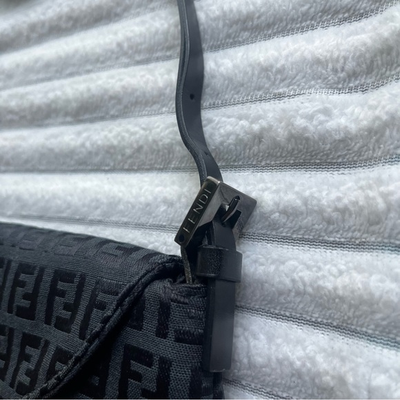 Vintage Fendi Purse - Picture 3 of 14